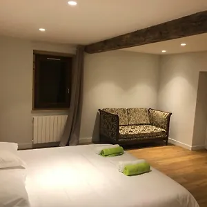 domaine-des-dutreve.hotels-rhonealpes.com/